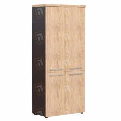 Шкаф с малыми и средними дверьми